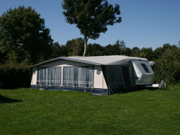 Camping tent dicht geen mensen