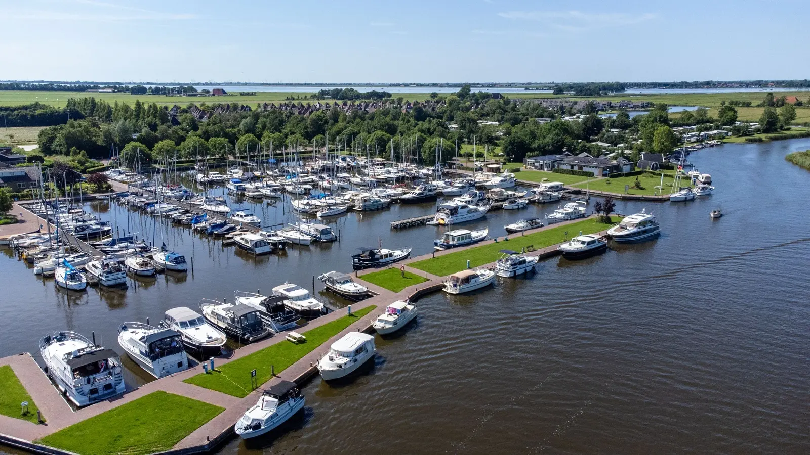 Dronefoto de Rakken 12