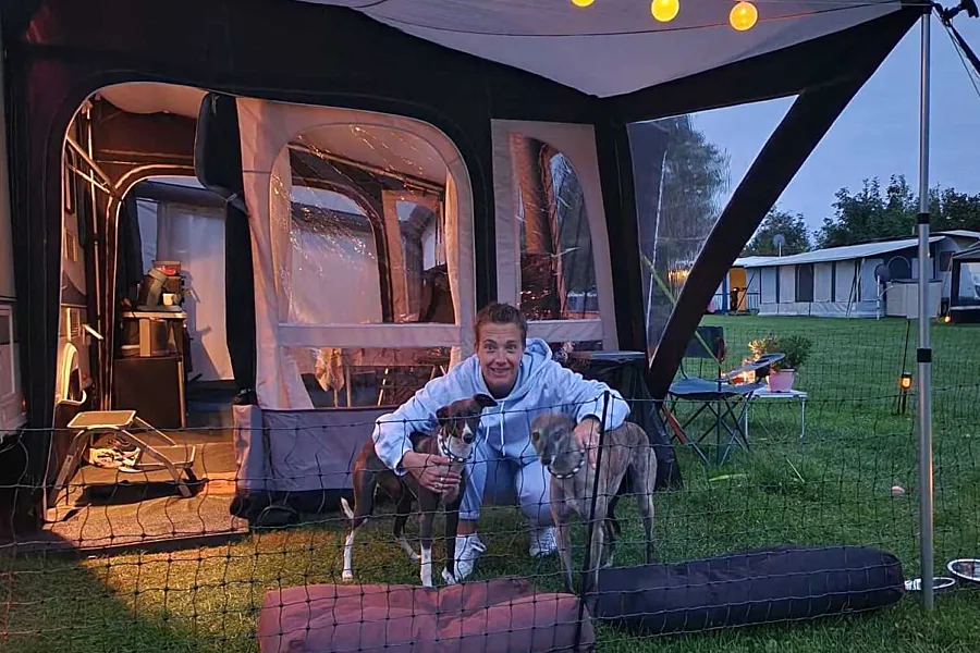 Met honden naar de camping