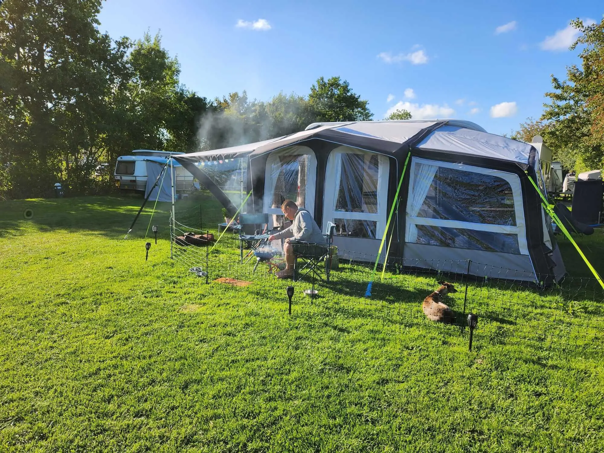 Barbecueen op de camping