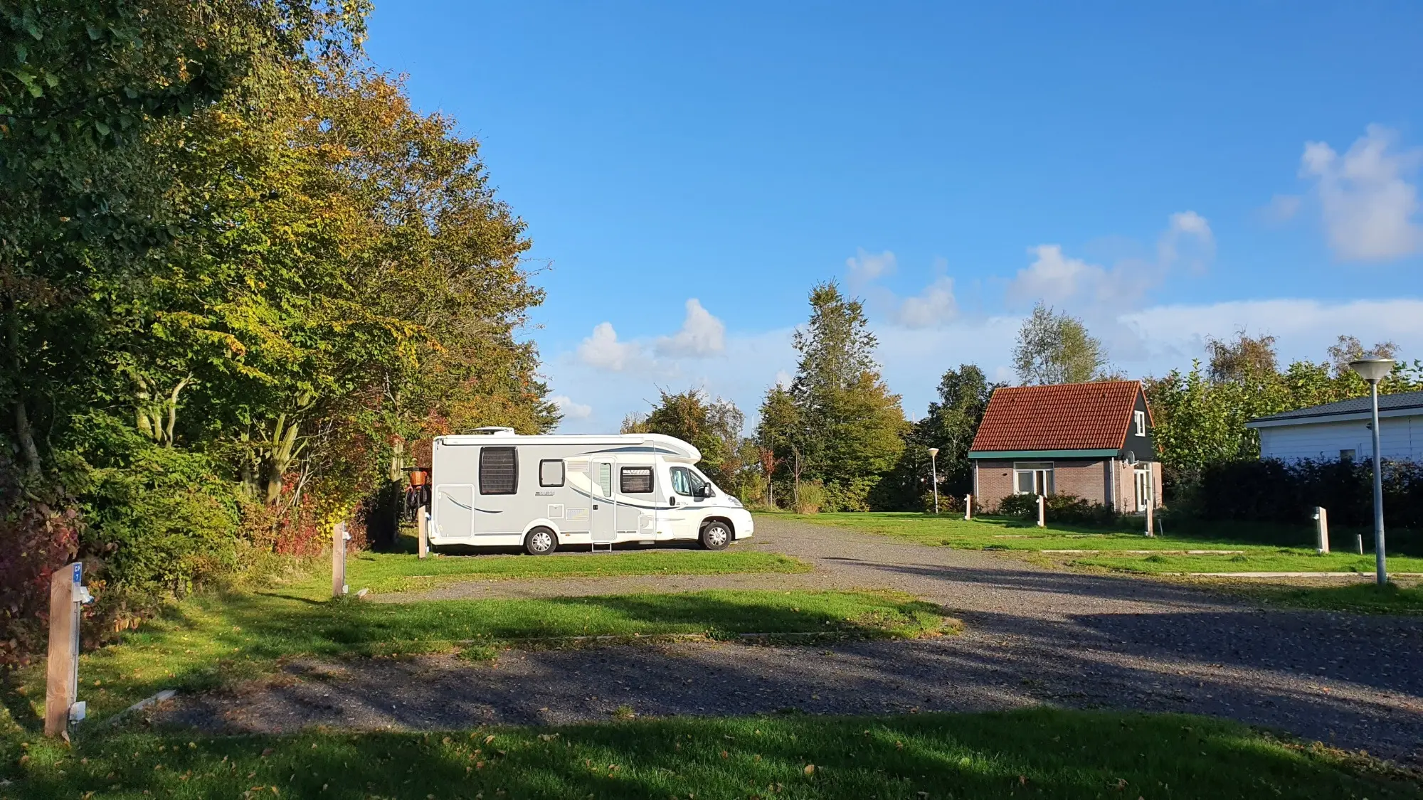 Met de camper op pad in Friesland in de herfst