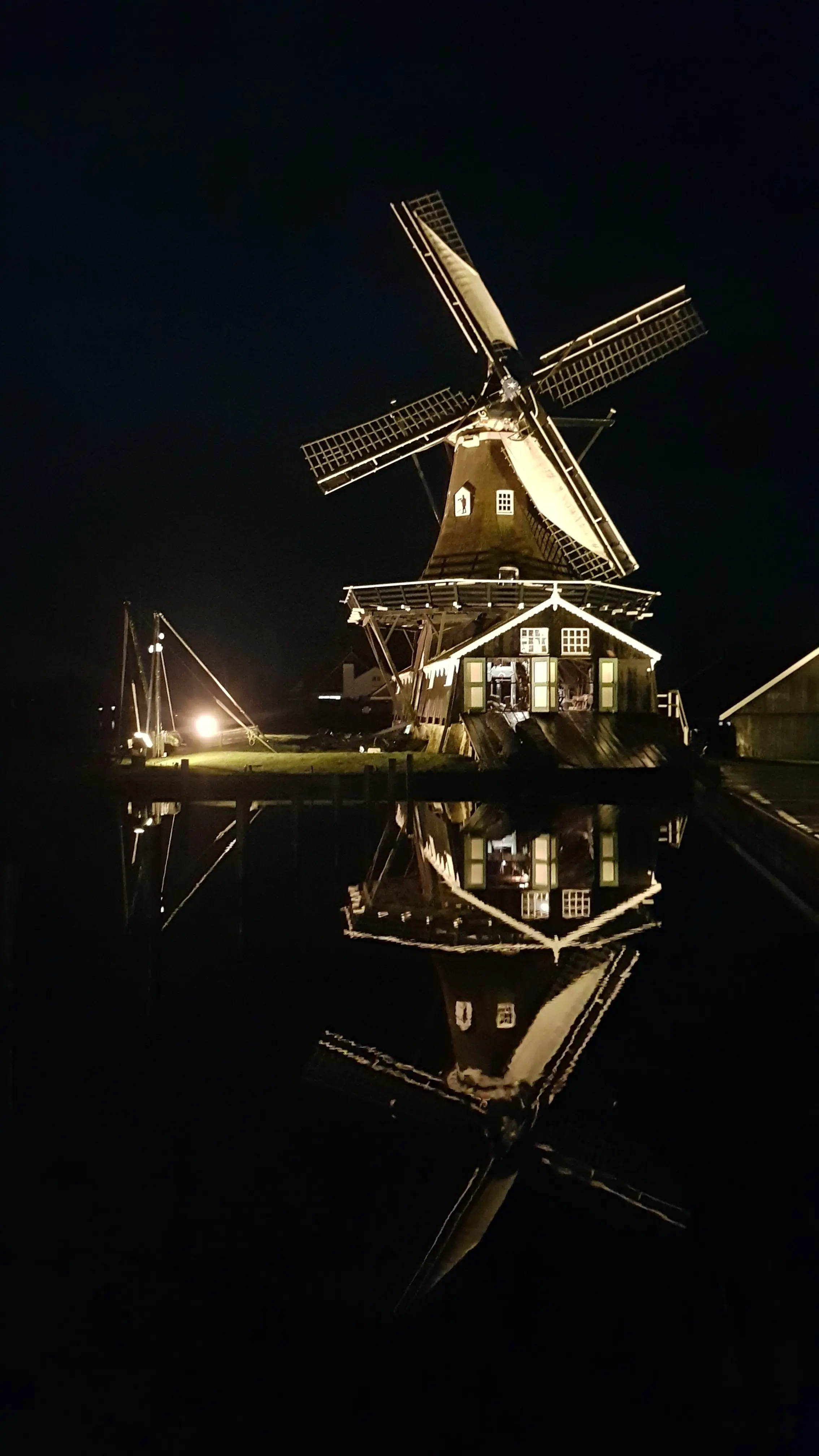 Woudsend houtzaagmolen kerstsfeer camping aan het water De Rakken